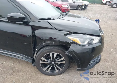 2019 Nissan Kicks Sr из США, поврежденный, VIN 3N1CP5CU1KL531298